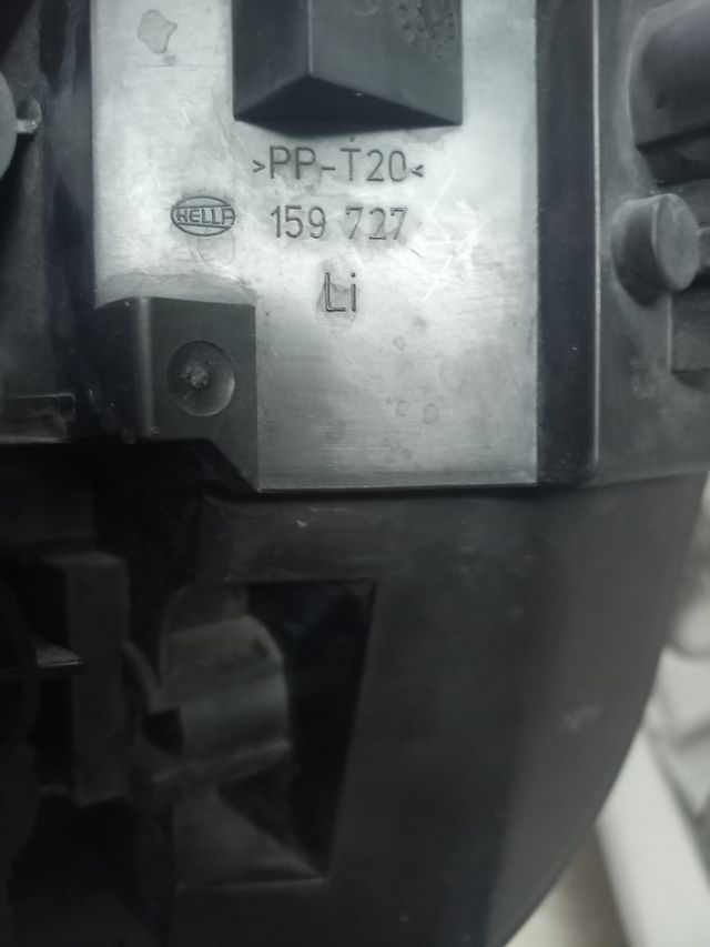 Portalamparas de piloto tras izq Opel Astra H