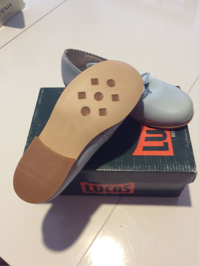 Zapatos niño-niña. N. 27.