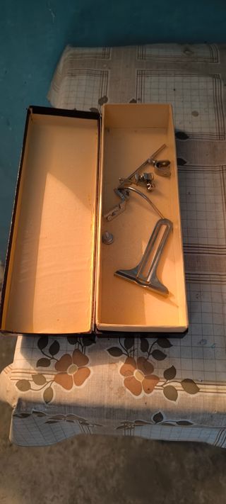 Antigua maquina de coser alfa