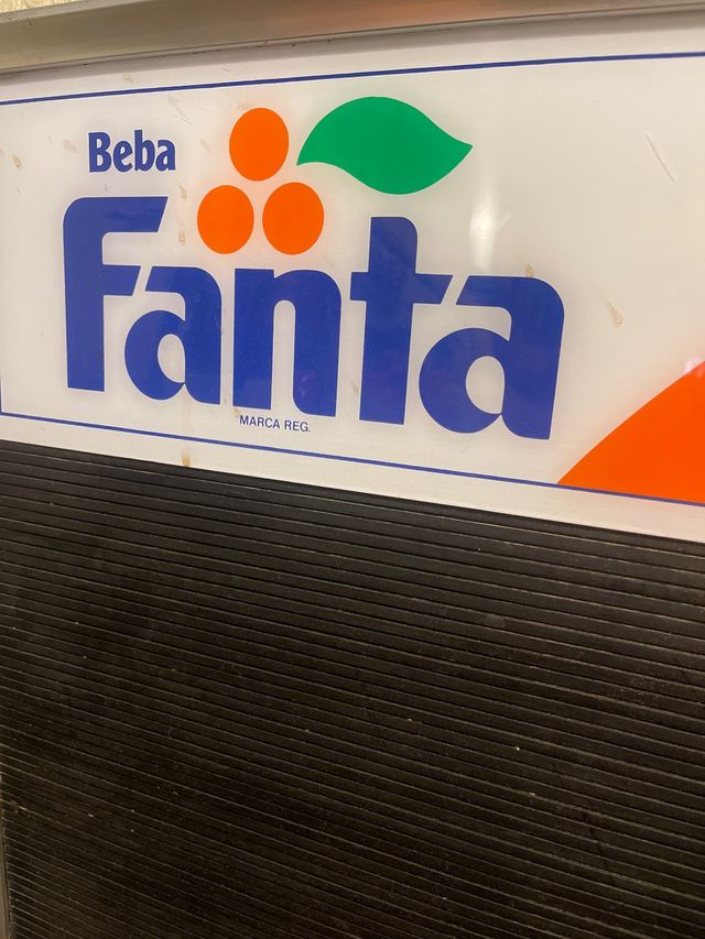 Cartel de fanta años 80