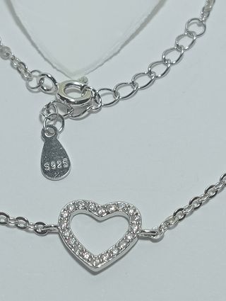 Pulsera corazón plata de ley.