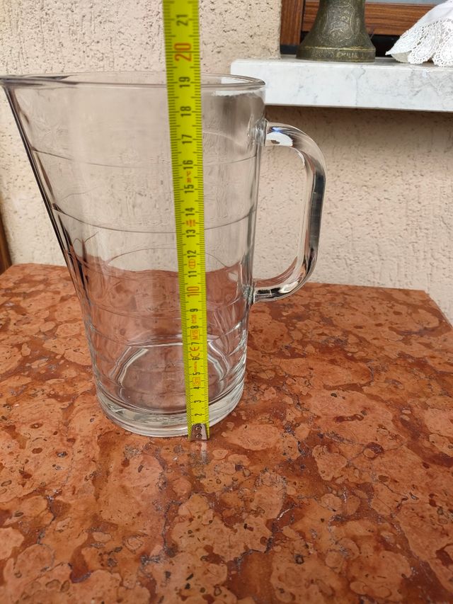Caraffa in vetro