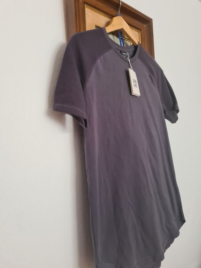 Camiseta nueva Bershka S Gris 6 euros