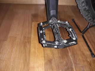 BICICLETA GIANT DOBLE SUSPENSIÓN