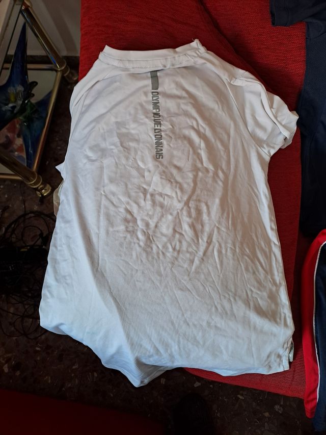 Equipaciones futbol niño PSG y OL Lyon