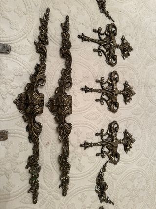 Piezas ornamentales muebles