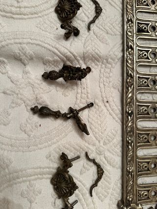 Piezas ornamentales muebles