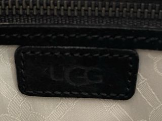 Mochila negra UGG