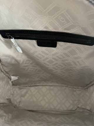Mochila negra UGG