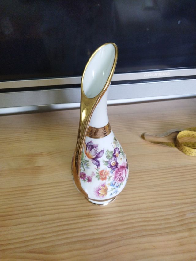 Precio jarrón dorado 