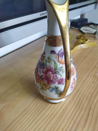 Precio jarrón dorado