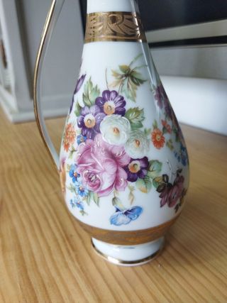 Precio jarrón dorado