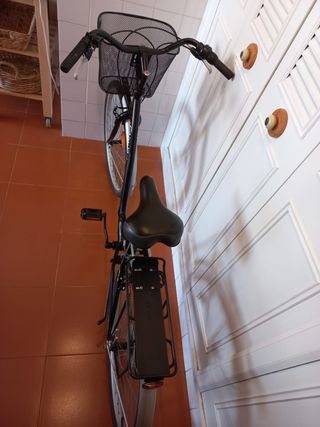 Bicicleta de ciudad casi nueva