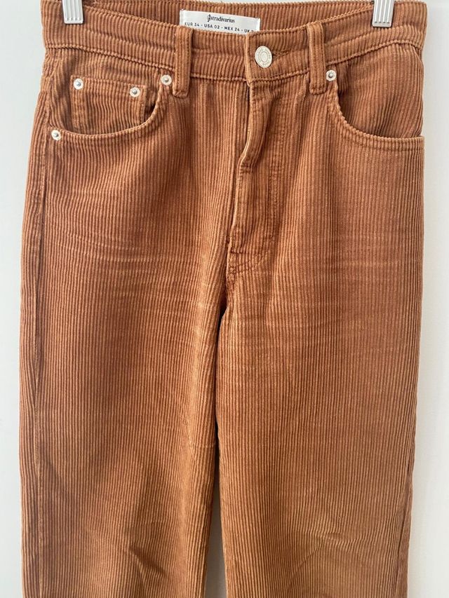 Pantalón de pana recto Stradivarius