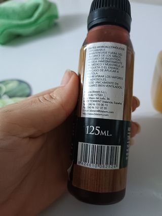 Barniz y aceite universal más tinte oleo titán 
