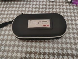 Funda psp 2000