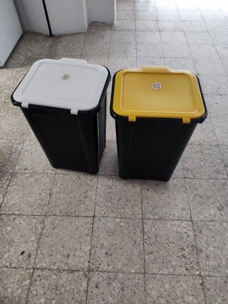 Contenitori per raccolta differenziata 