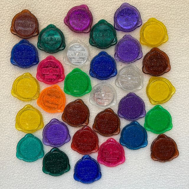 Lote de 20 kraks / tazos de Invizimals