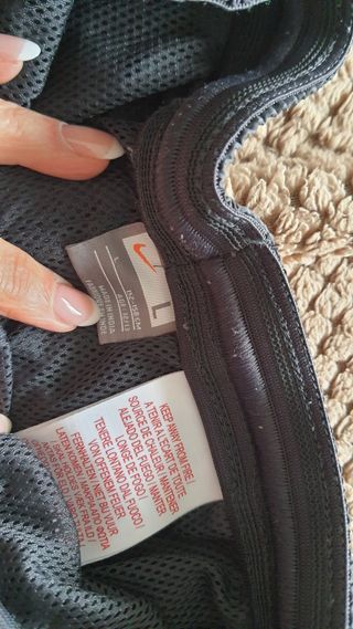 Pantalón Nike con escudo Atlético de 