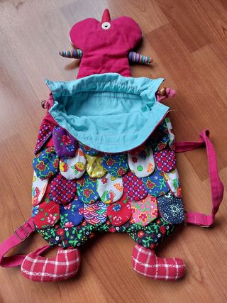 Bolso Mochila supercolorida artesanal 