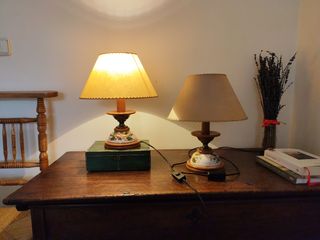 2 lámparas de mesa/sobremesa/noche. 20€/Unidad