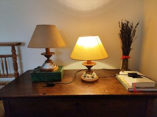 2 lámparas de mesa/sobremesa/noche. 20€/Unidad