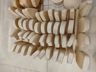 4 helados de madera con soporte Montessori. NUEVOS