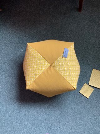 cuscino grande da pavimento giallo senape