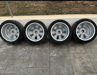 Se venden llantas 17" originales Style 158 BBS