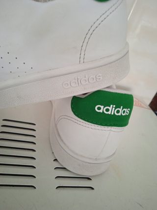 ZAPATILLAS/PLAYERAS MARCA ADIDAS TALLA 37 1/3 BLAN