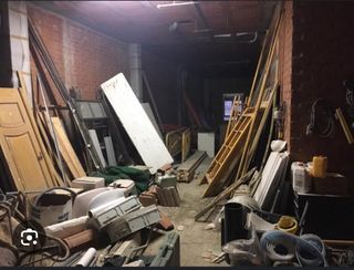 se limpian naves locales ect.