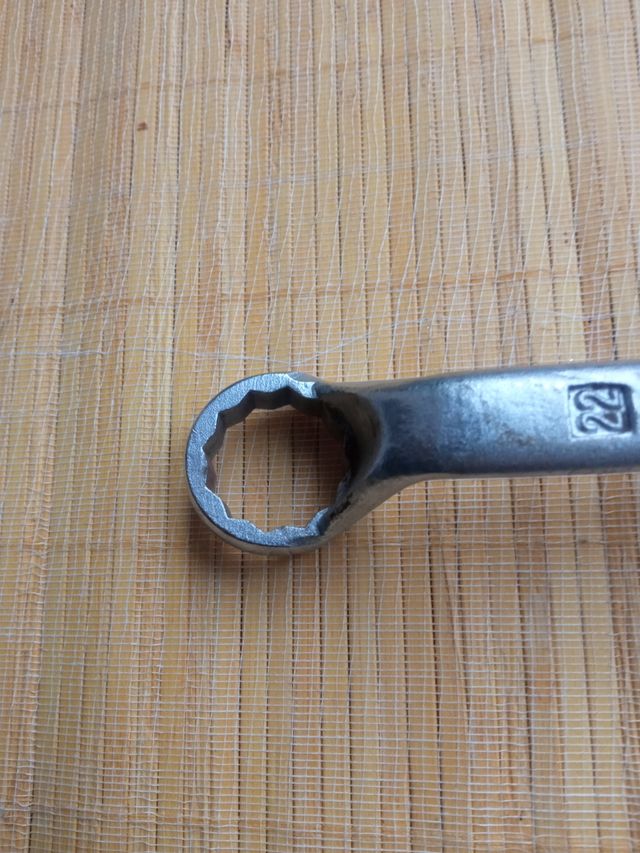 Llave codo Palmera 20-22