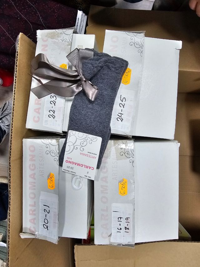 LOTE 32 CALCETINES INFANTILES CALIDAD