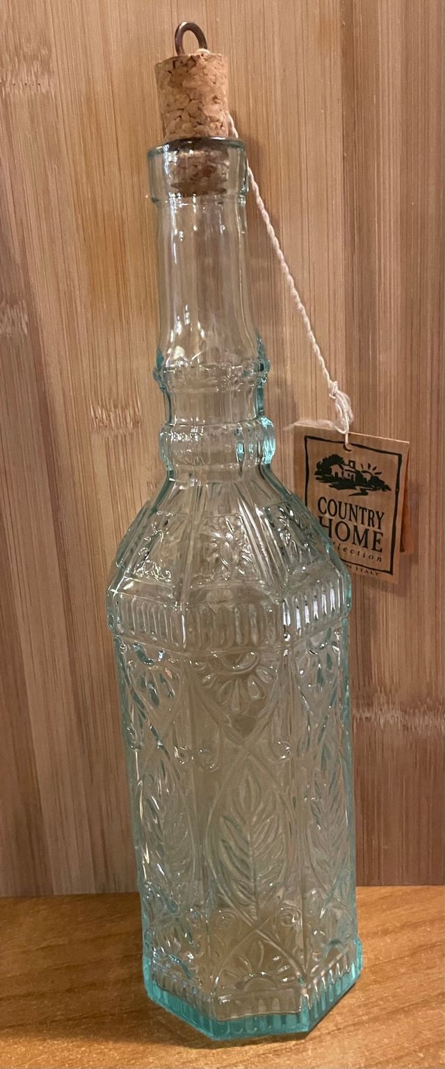 Bottiglia in vetro decorato