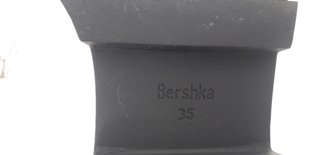 Bota negra Bershka