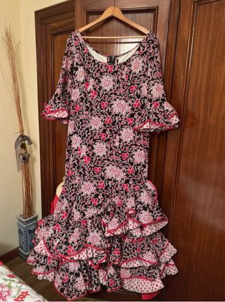 Vestido gitana talla 48-50 