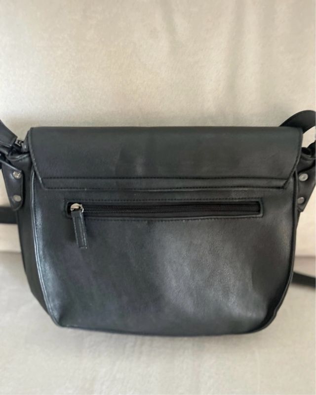 Borsa con borchie Carpisa