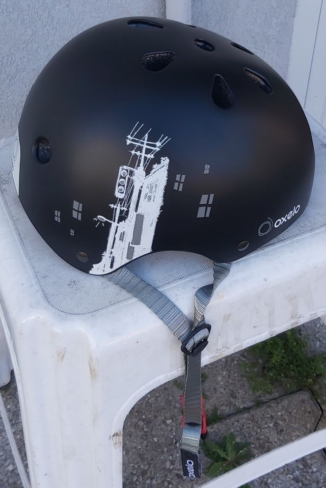 Casco x Roller 58/61 cm.