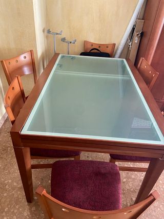 Mueble comedor cerezo, mesa grande y 6 sillas