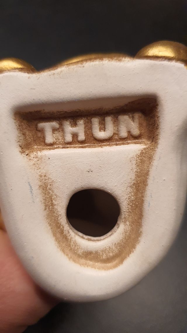 Angelo Thun 8 cm seduto con cuore dorato