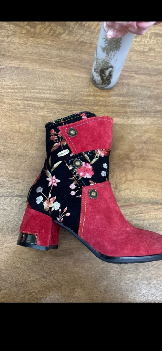 Botines Laura Vita 42 a estrenar