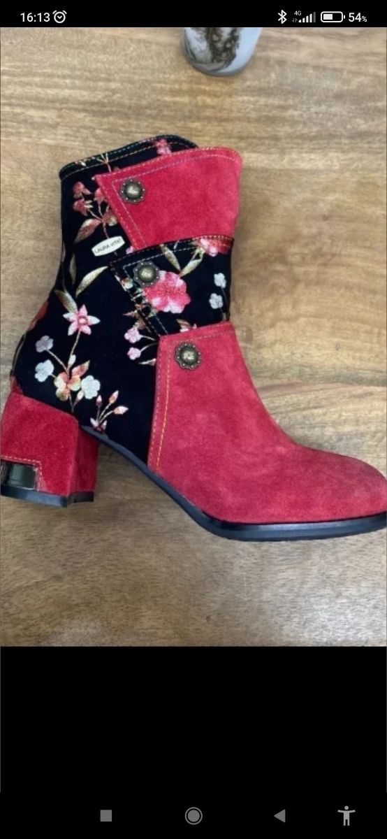 Botines Laura Vita 42 a estrenar