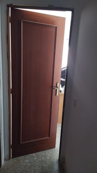 Puertas interior madera sapelly