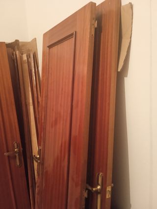 Puertas interior madera sapelly