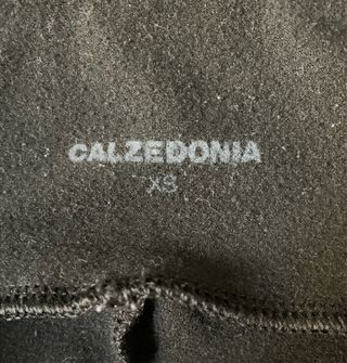 Pantalon cuero negro marca Calzedonia