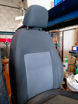 Asientos delanteros furgón