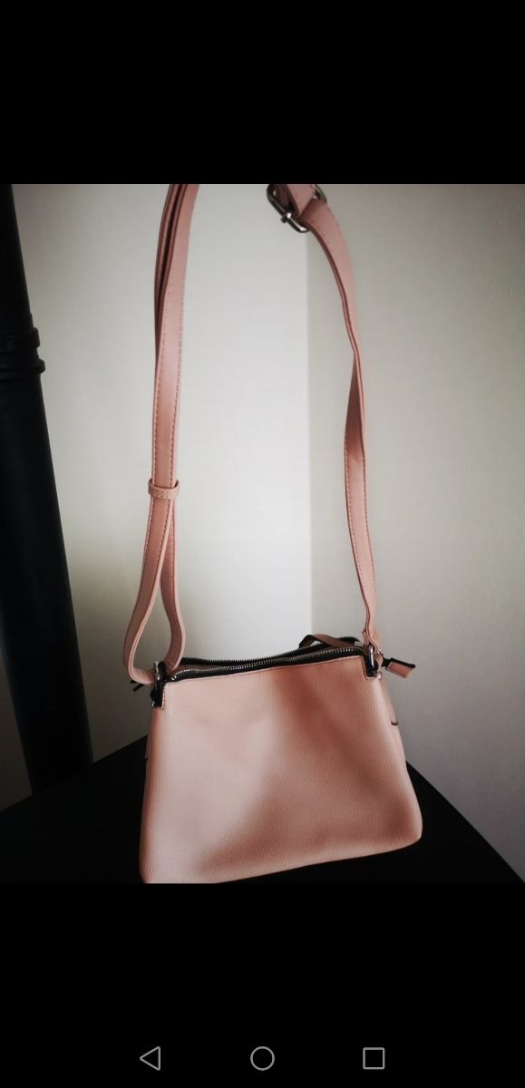 Borsa rosa a tracolla