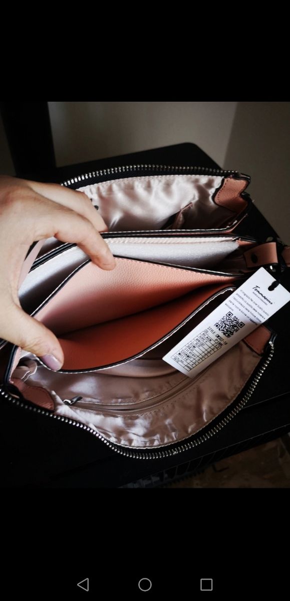 Borsa rosa a tracolla