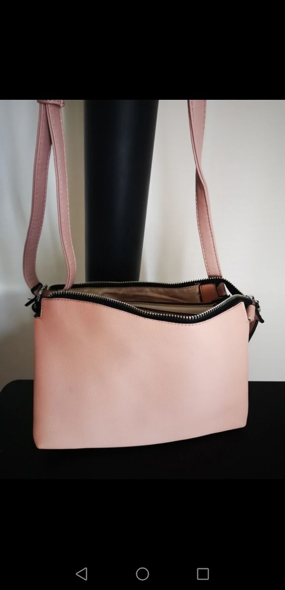 Borsa rosa a tracolla