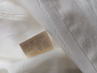 Traje de americana y falda color marfil